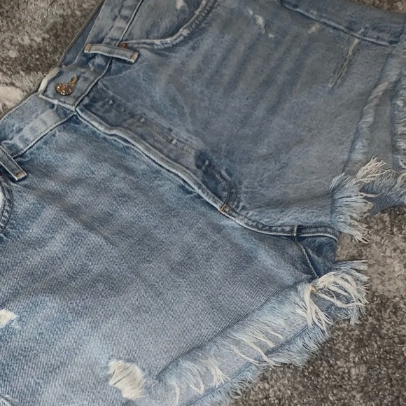 AGOLDE swapmeet shorts. NWT! - Picture 4 of 5